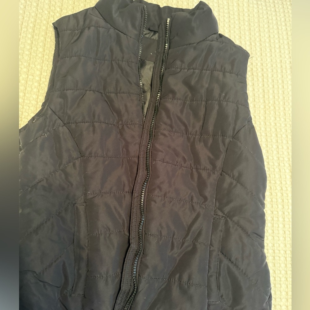 Abercrombie & Fitch Black Quilted Vest